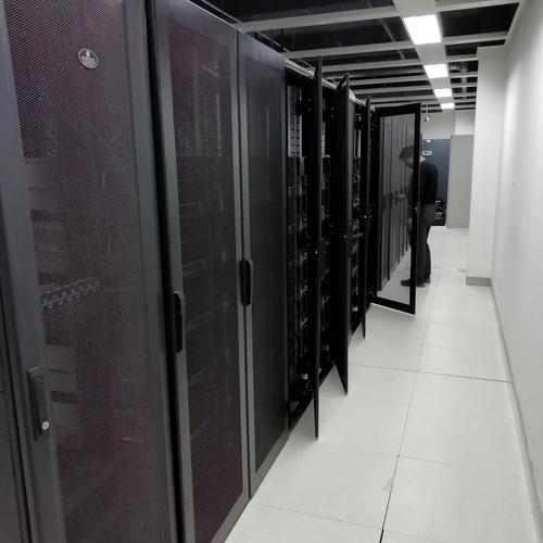 机柜通讯设备厂家选择的全面指南 品牌、图片与数据处理服务的深度解析
